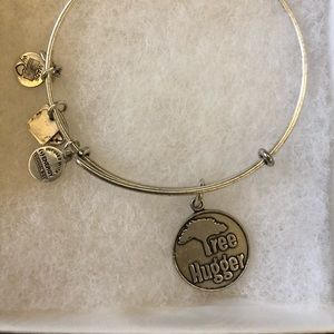 Alex and Ani 🌳 Tree Hugger